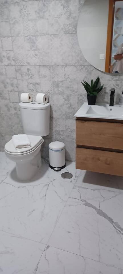 Urban Estudio Elegante Con Terraza Alicante Luaran gambar